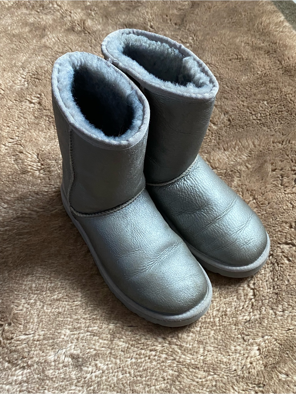Ugg Metallic Gray Short Shearling Boots